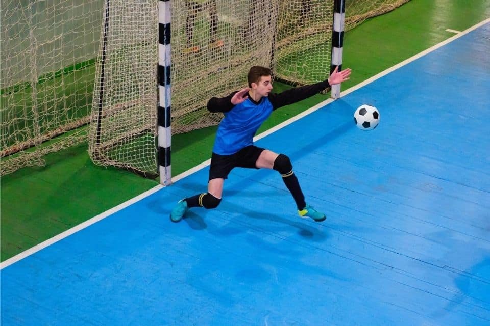 Why Do Futsal Goal Keepers Not Wear Gloves?